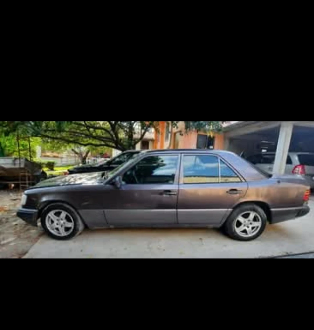 Mercedes-Benz 300 W124, снимка 4 - Автомобили и джипове - 54301861