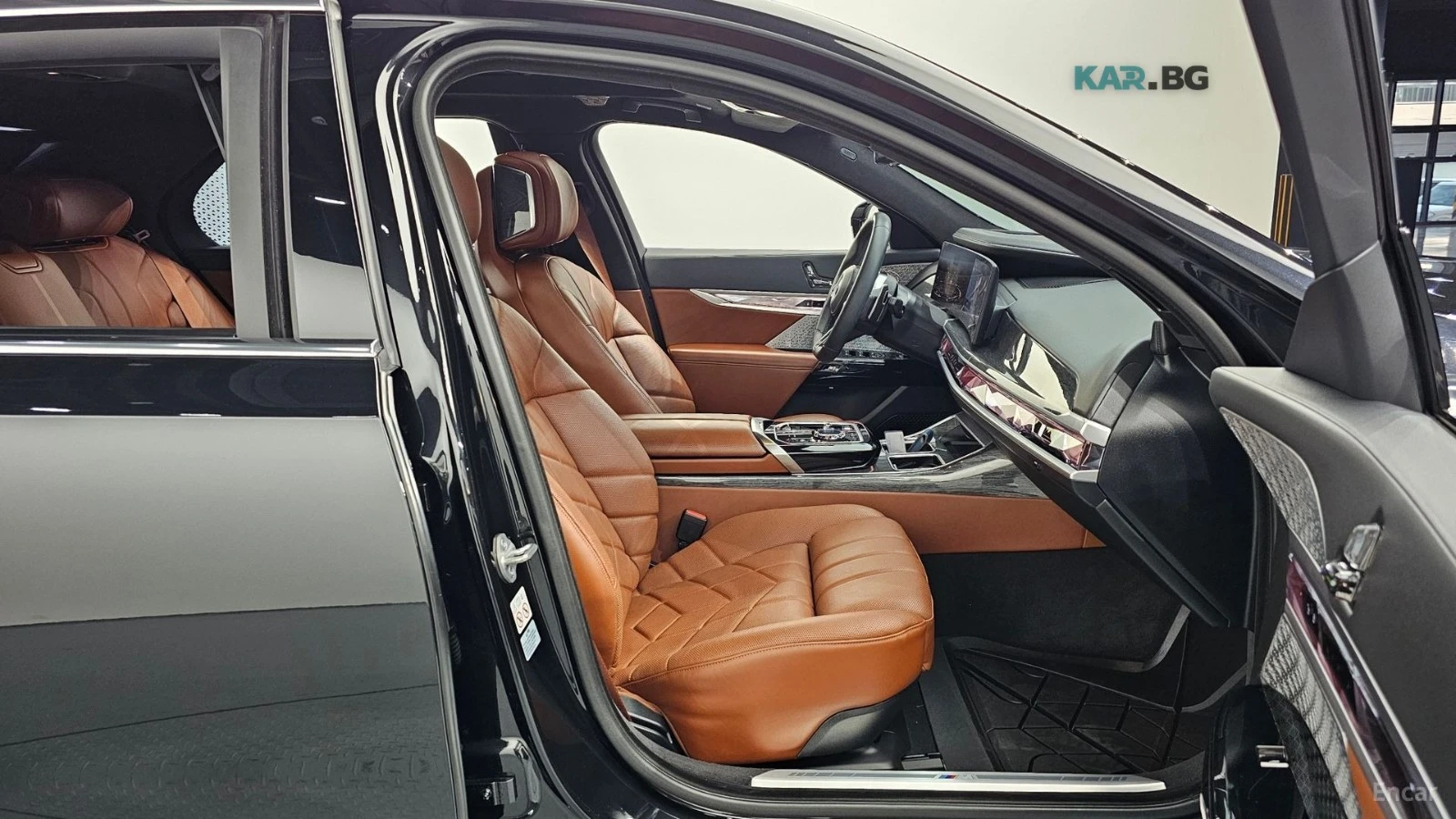 BMW 750 * xDrive* M-SPORT* THEATRE SCREEN* FULL* , снимка 10 - Автомобили и джипове - 54659886