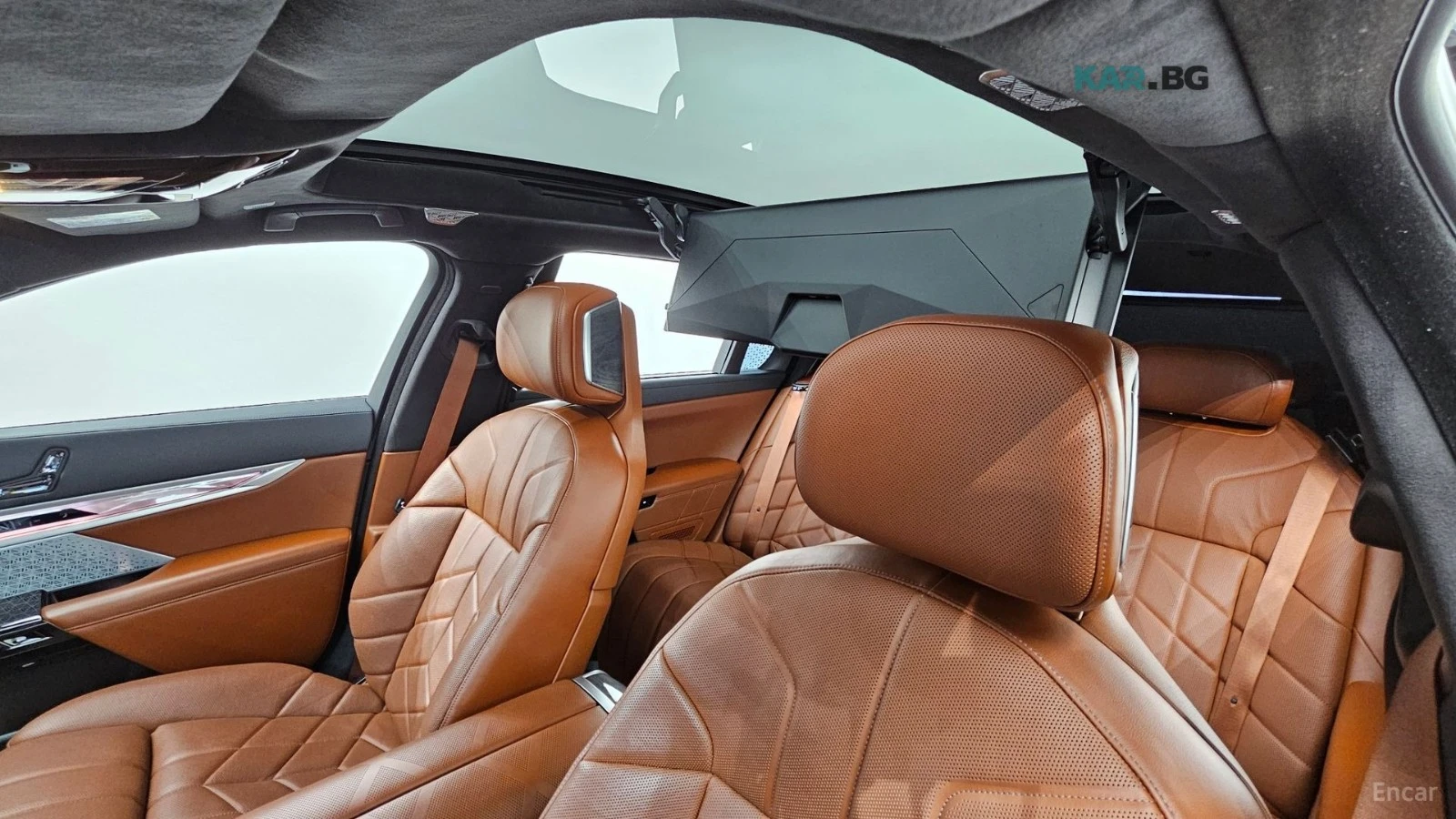 BMW 750 * xDrive* M-SPORT* THEATRE SCREEN* FULL* , снимка 17 - Автомобили и джипове - 54659886