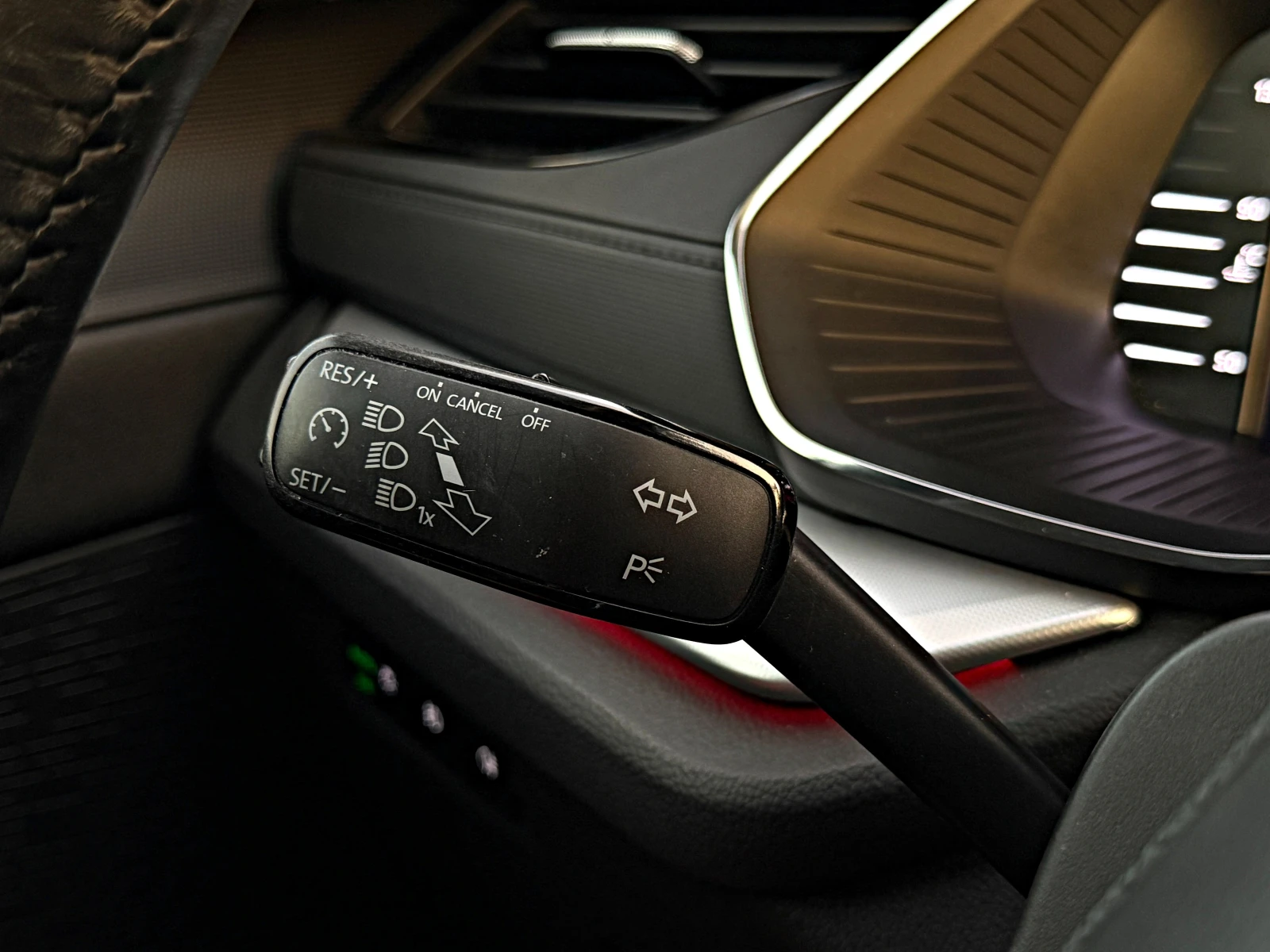 Skoda Octavia DIGITAL COCKPIT LED AMBIENTE KEYLESS | Mobile.bg � ����������� 15