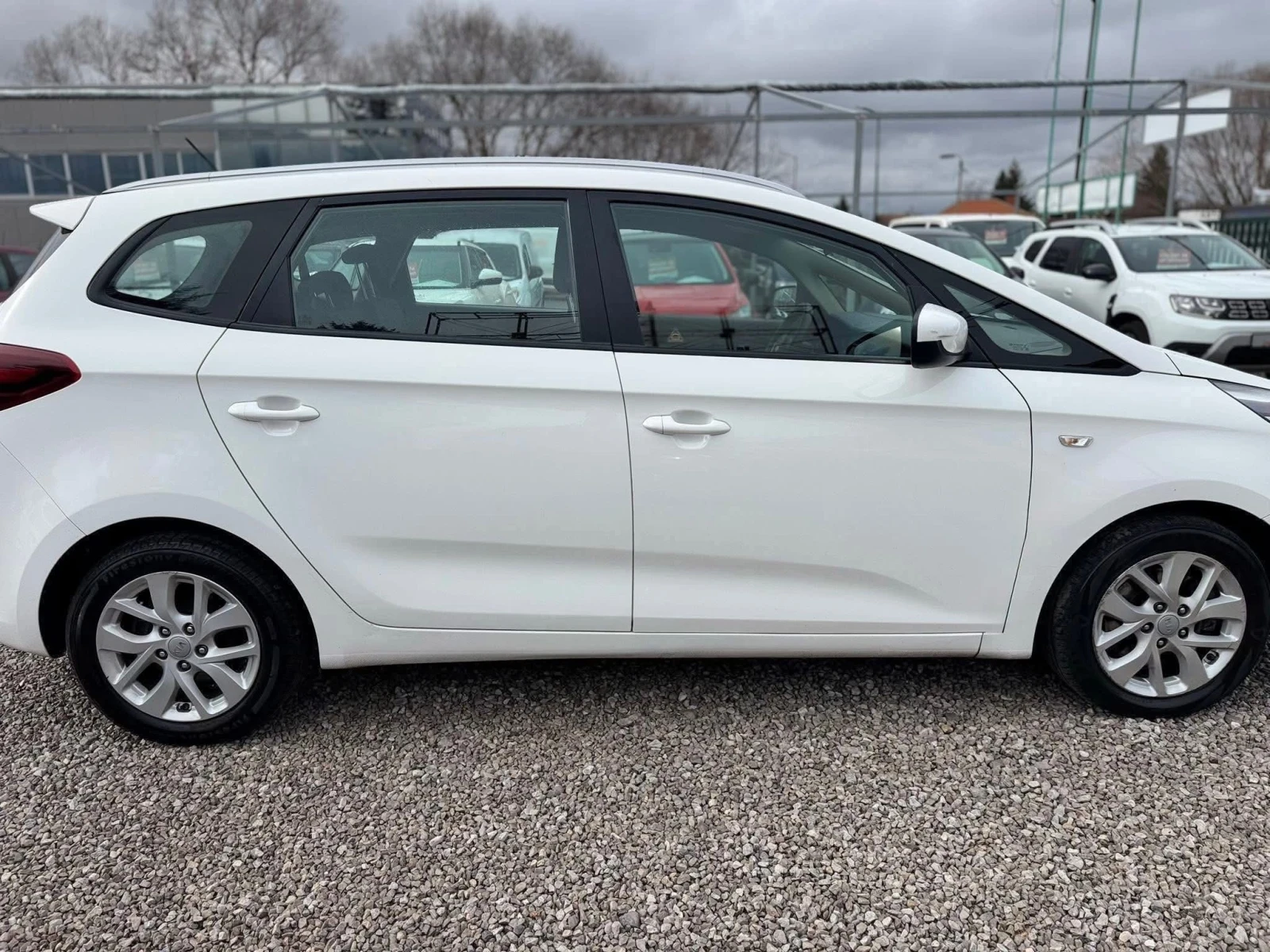 Kia Carens 1.7CRDI ECO Dynamic , снимка 7 - Автомобили и джипове - 55211404