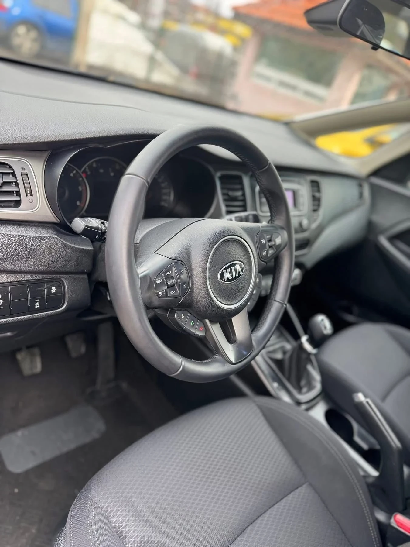 Kia Carens 1.7CRDI ECO Dynamic , снимка 13 - Автомобили и джипове - 55211404