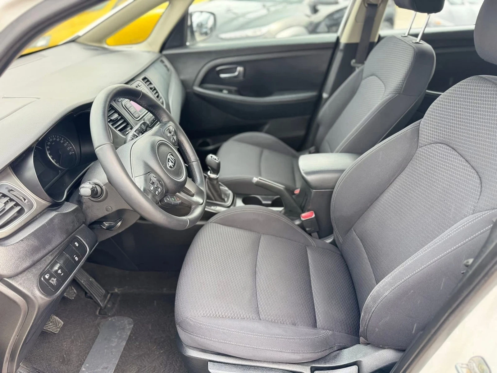 Kia Carens 1.7CRDI ECO Dynamic , снимка 10 - Автомобили и джипове - 55211404
