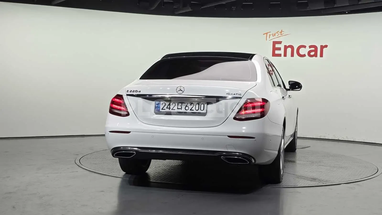 Mercedes-Benz E 220 AMG LINE HEAD UP 360CAM PANORAMA BURMESTER | Mobile.bg � ����������� 4