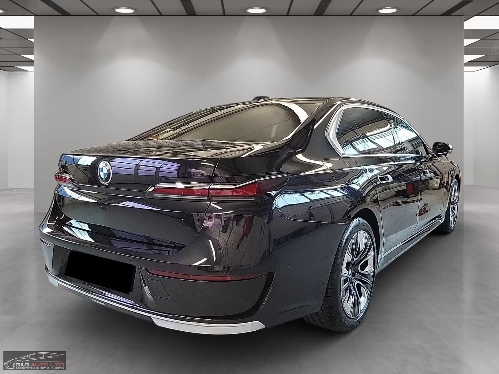 BMW 740 xDRIVE/299HP/M-SPORT/PANO/B&W/360/ACC/768z, снимка 4 - Автомобили и джипове - 55665571