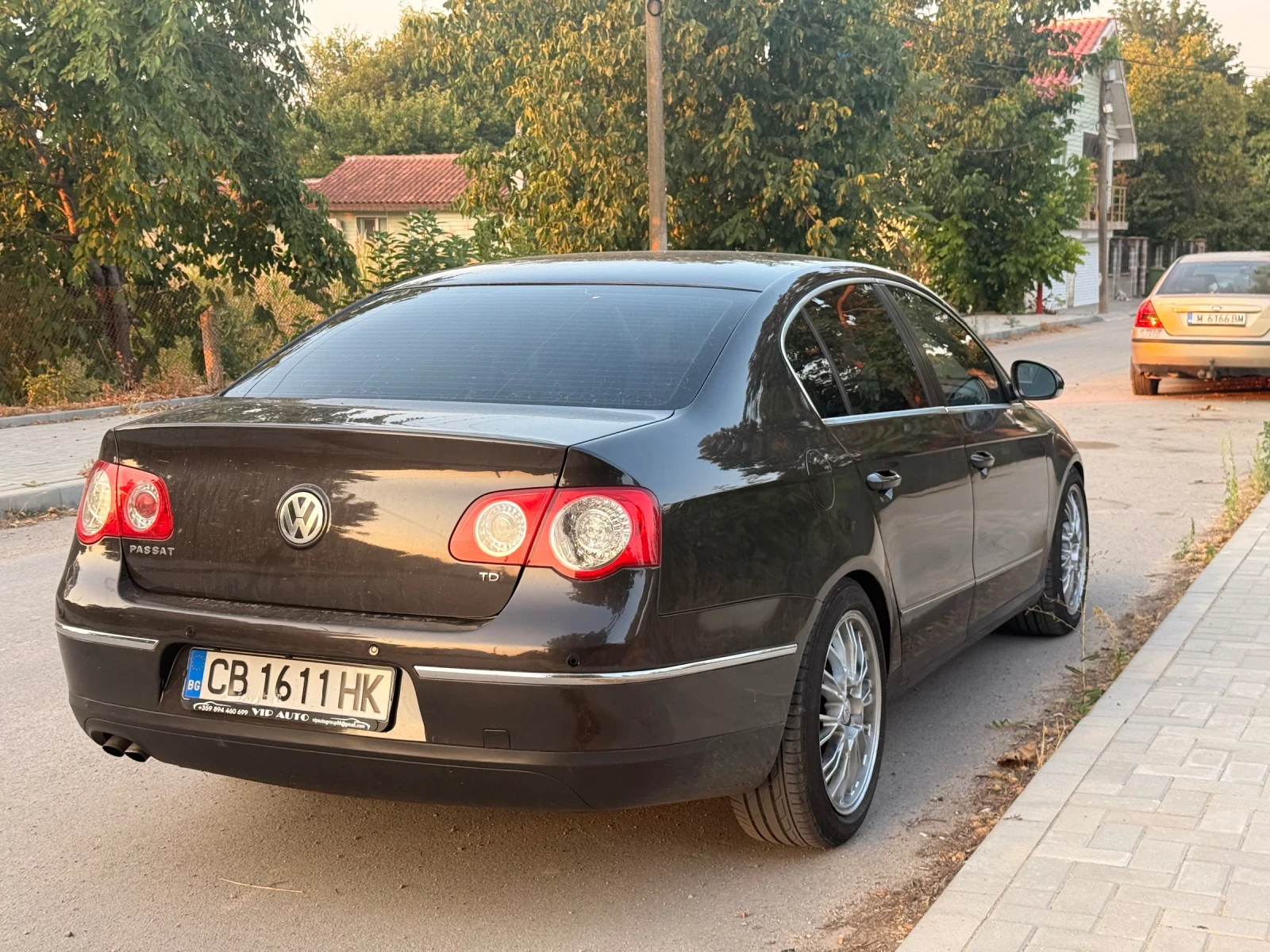 VW Passat 1.9 TDi, снимка 4 - Автомобили и джипове - 55805303