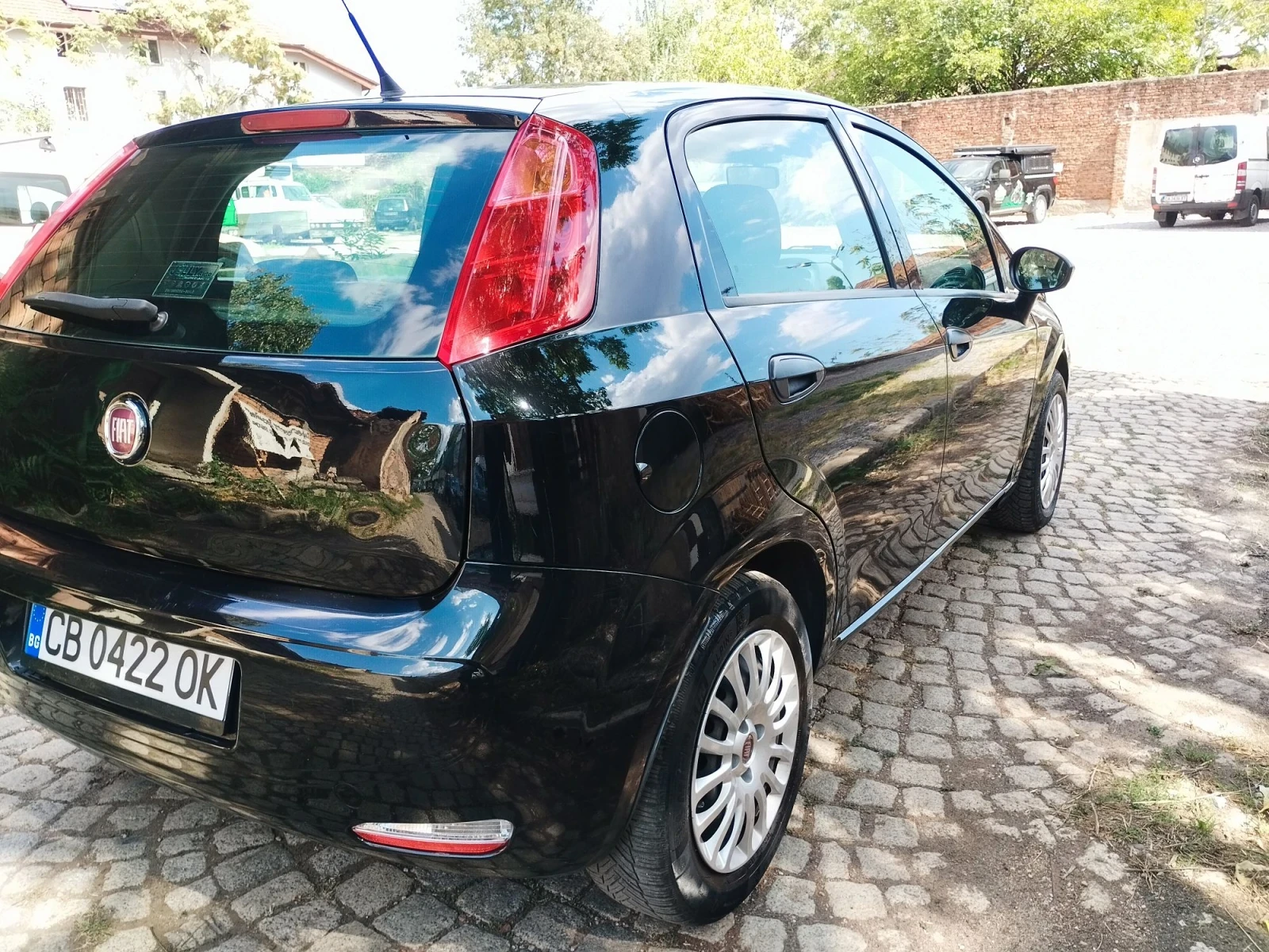 Fiat Punto 1.2i BENZIN /GAS EURO 6, снимка 8 - Автомобили и джипове - 55943758