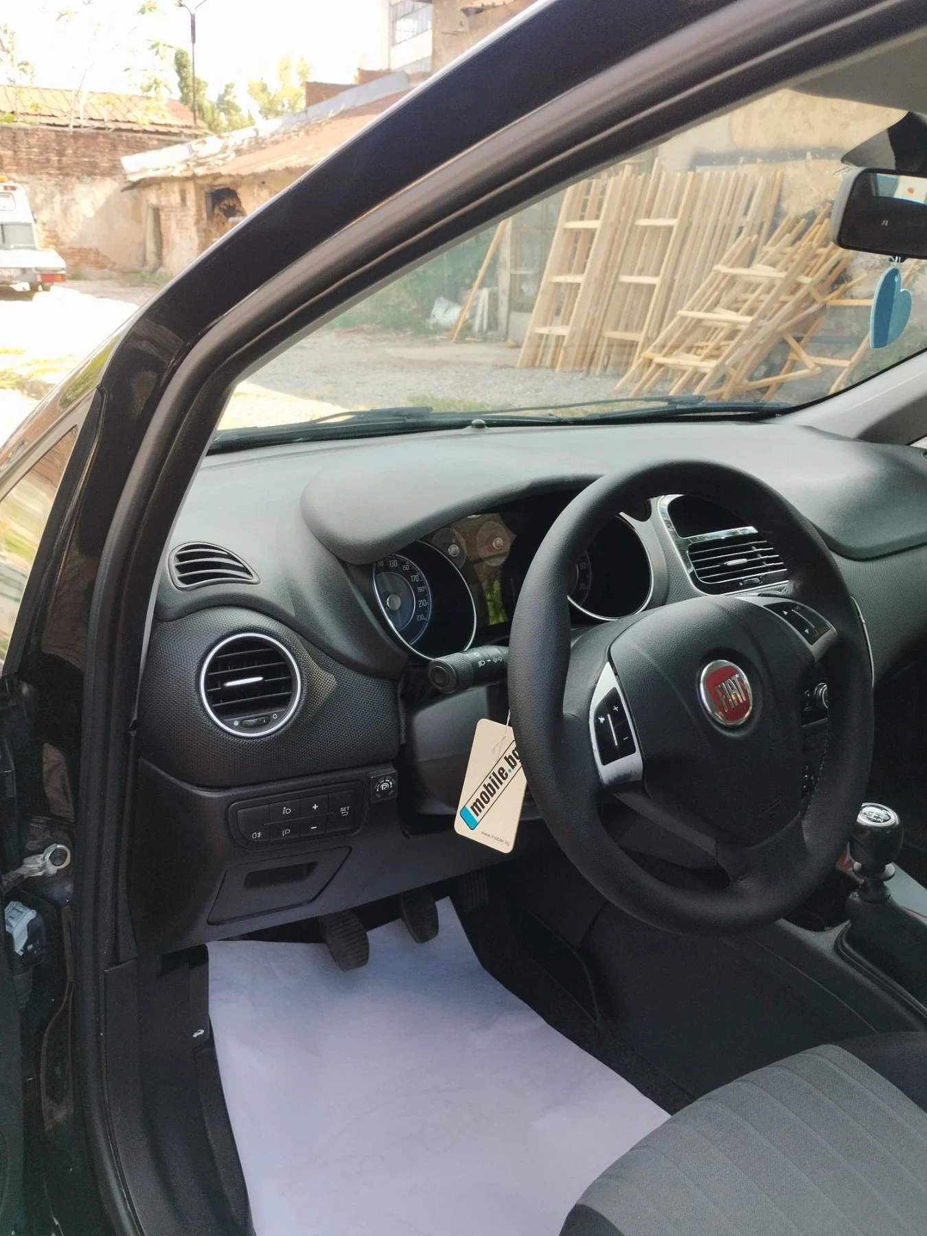 Fiat Punto 1.2i BENZIN /GAS EURO 6, снимка 13 - Автомобили и джипове - 55943758