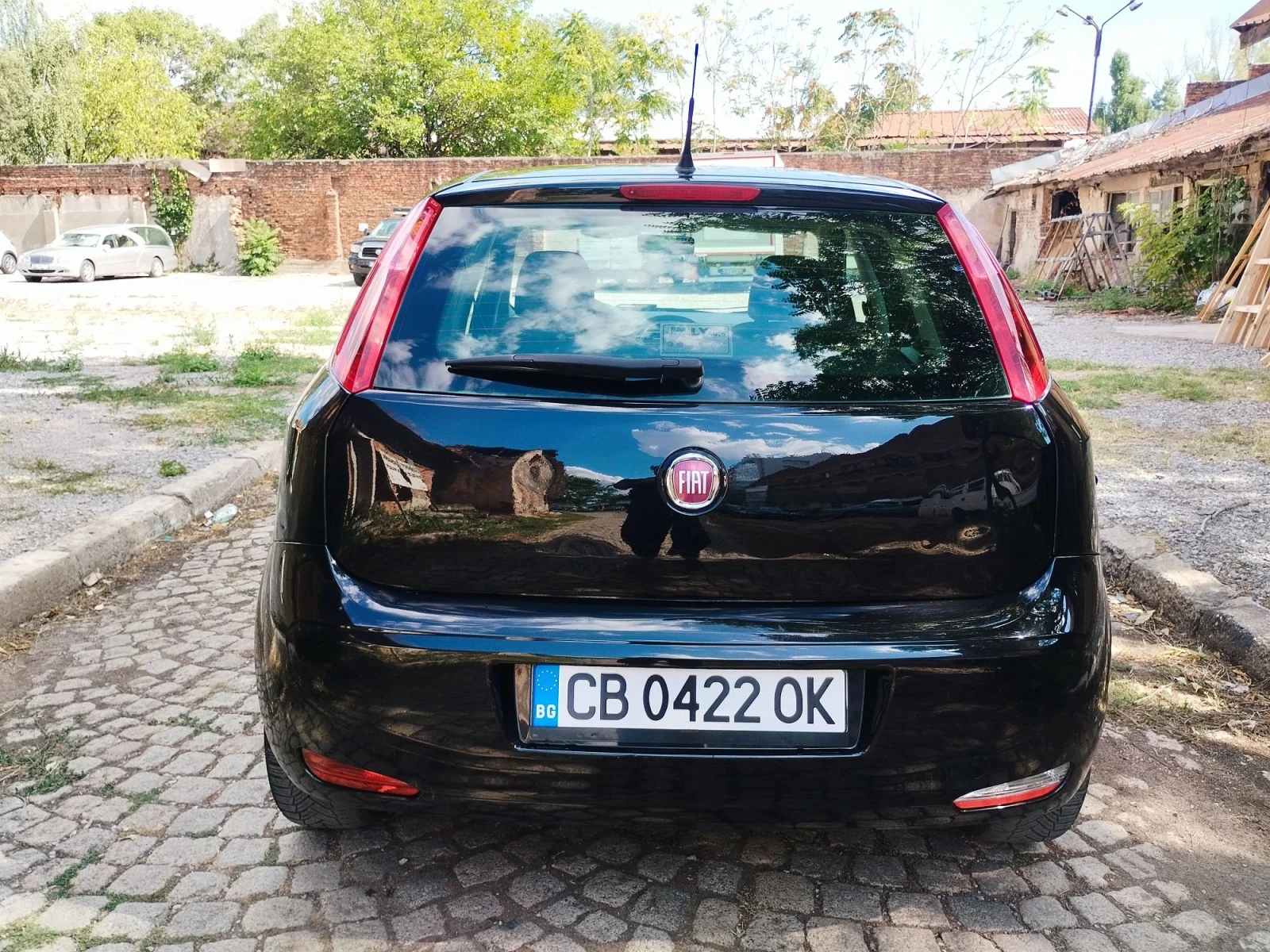 Fiat Punto 1.2i BENZIN /GAS EURO 6, снимка 9 - Автомобили и джипове - 55943758