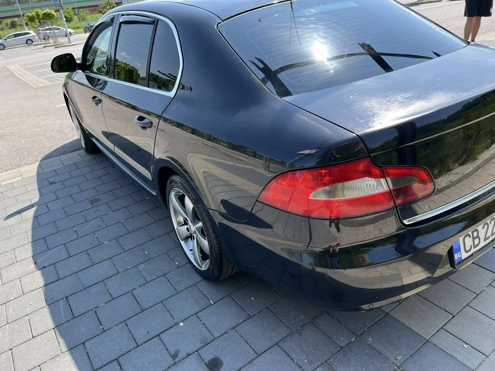 Skoda Superb 2.0TDI/140к.с, снимка 8 - Автомобили и джипове - 56022129