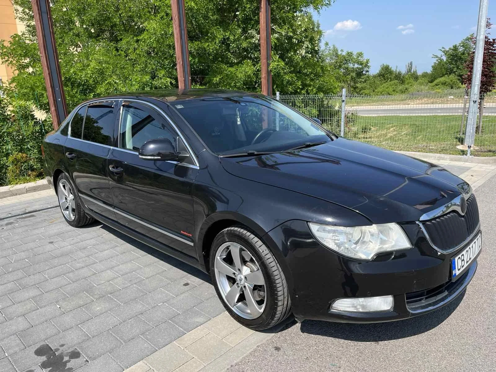 Skoda Superb 2.0TDI/140к.с, снимка 2 - Автомобили и джипове - 56022129