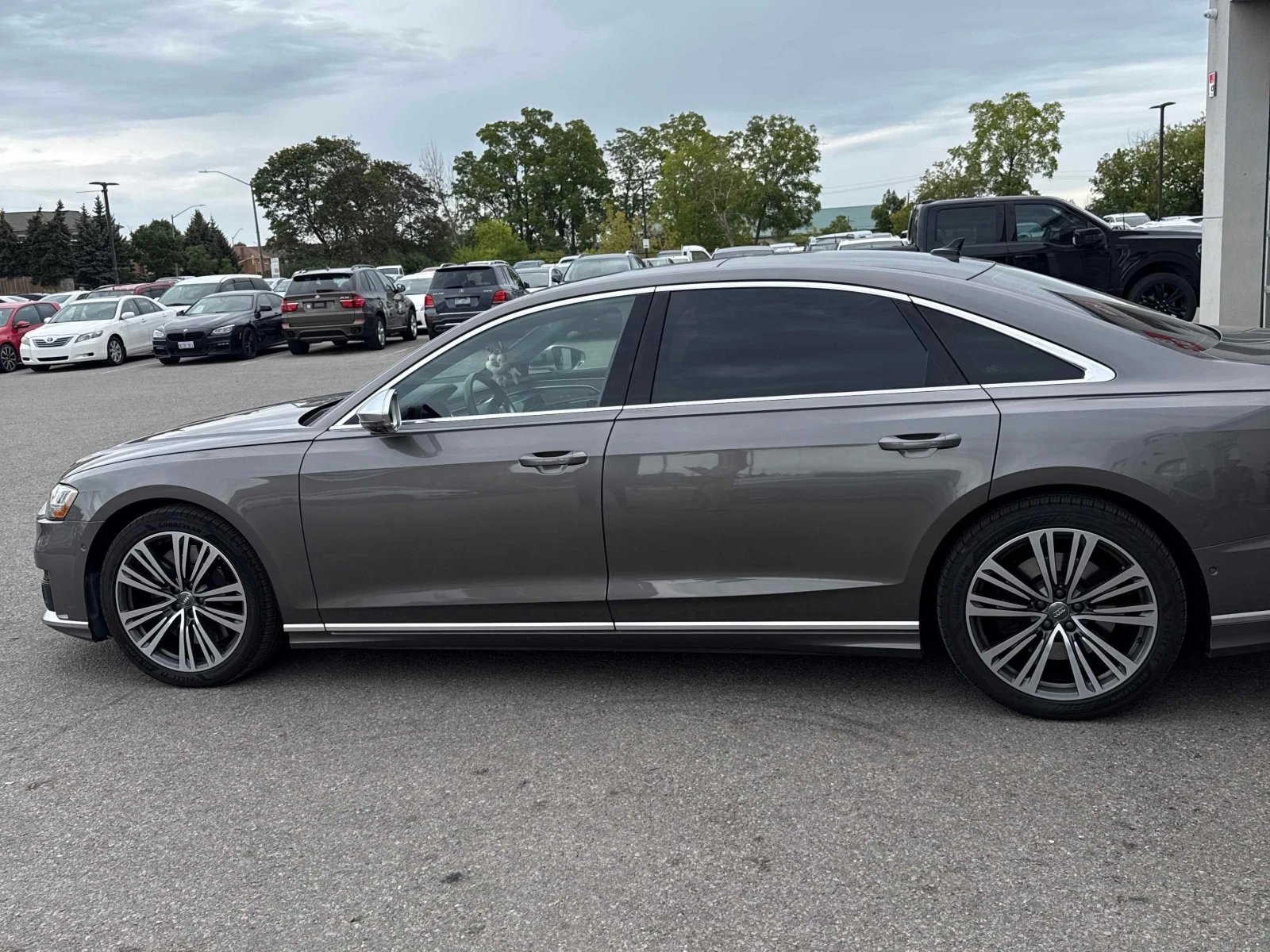 Audi A8 * 60 TFSI * ТЕЛЕВИЗОРИ * БЕЗ ЗАБЕЛЕЖКА, снимка 2 - Автомобили и джипове - 56088467
