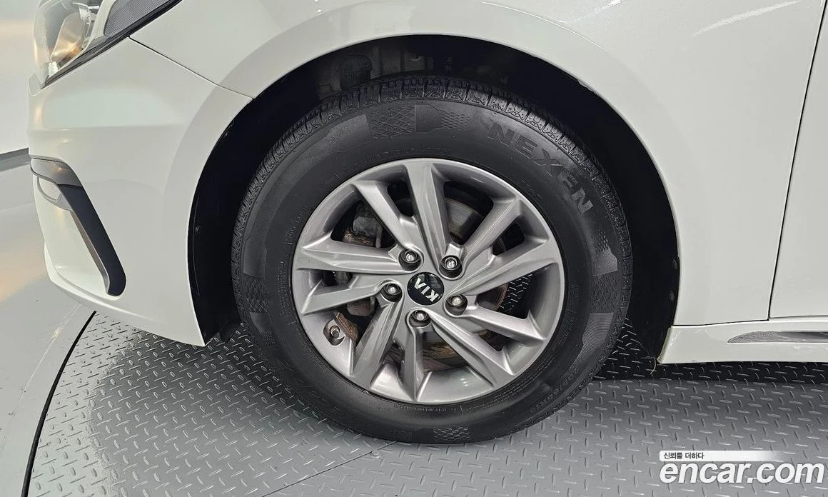 Kia K5 2.0 LPI Luxury, снимка 5 - Автомобили и джипове - 56096203