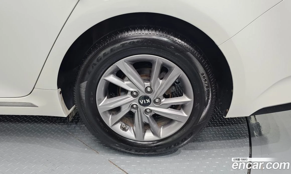 Kia K5 2.0 LPI Luxury, снимка 7 - Автомобили и джипове - 56096203