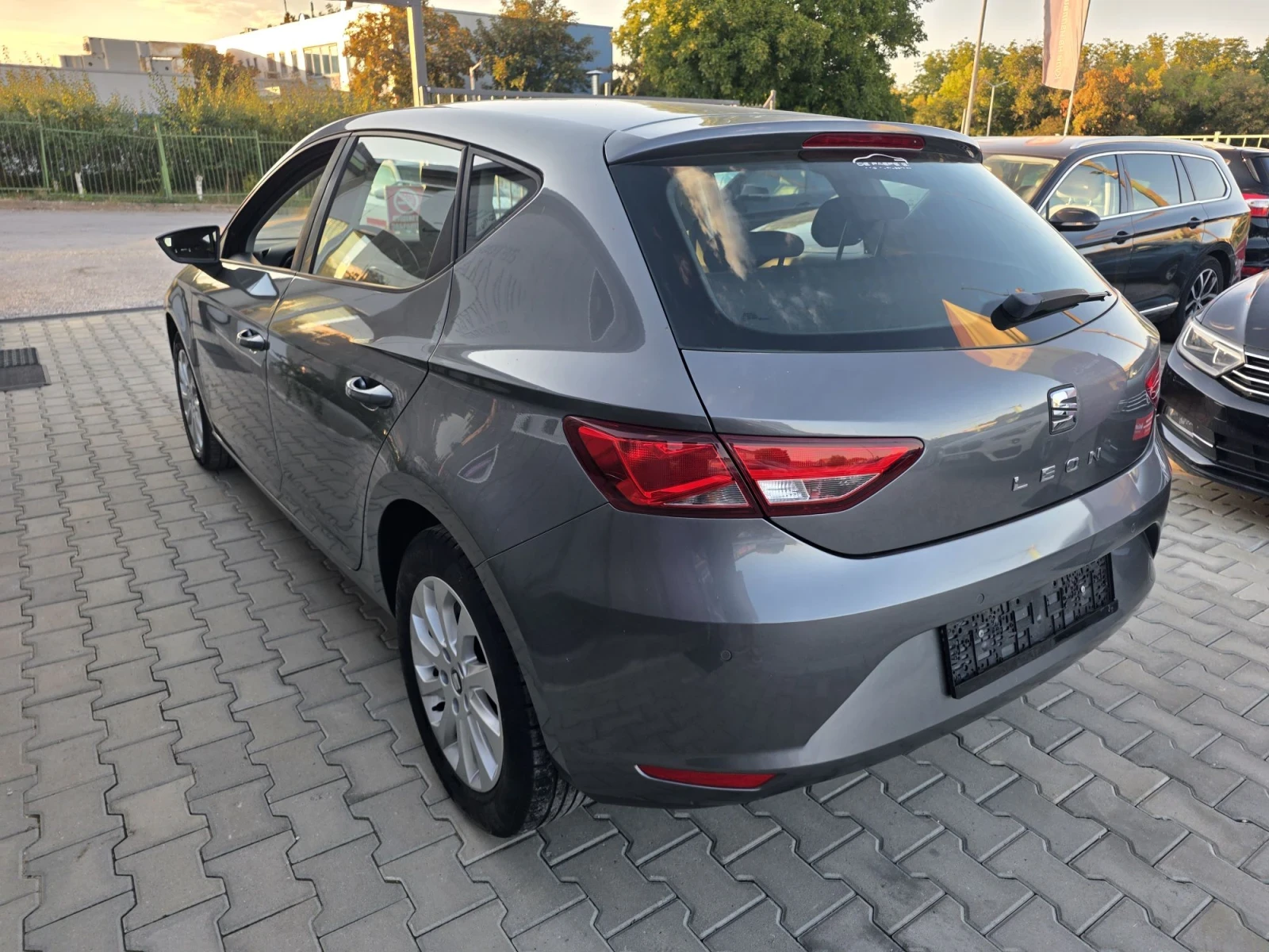 Seat Leon DSG, снимка 6 - Автомобили и джипове - 56120707