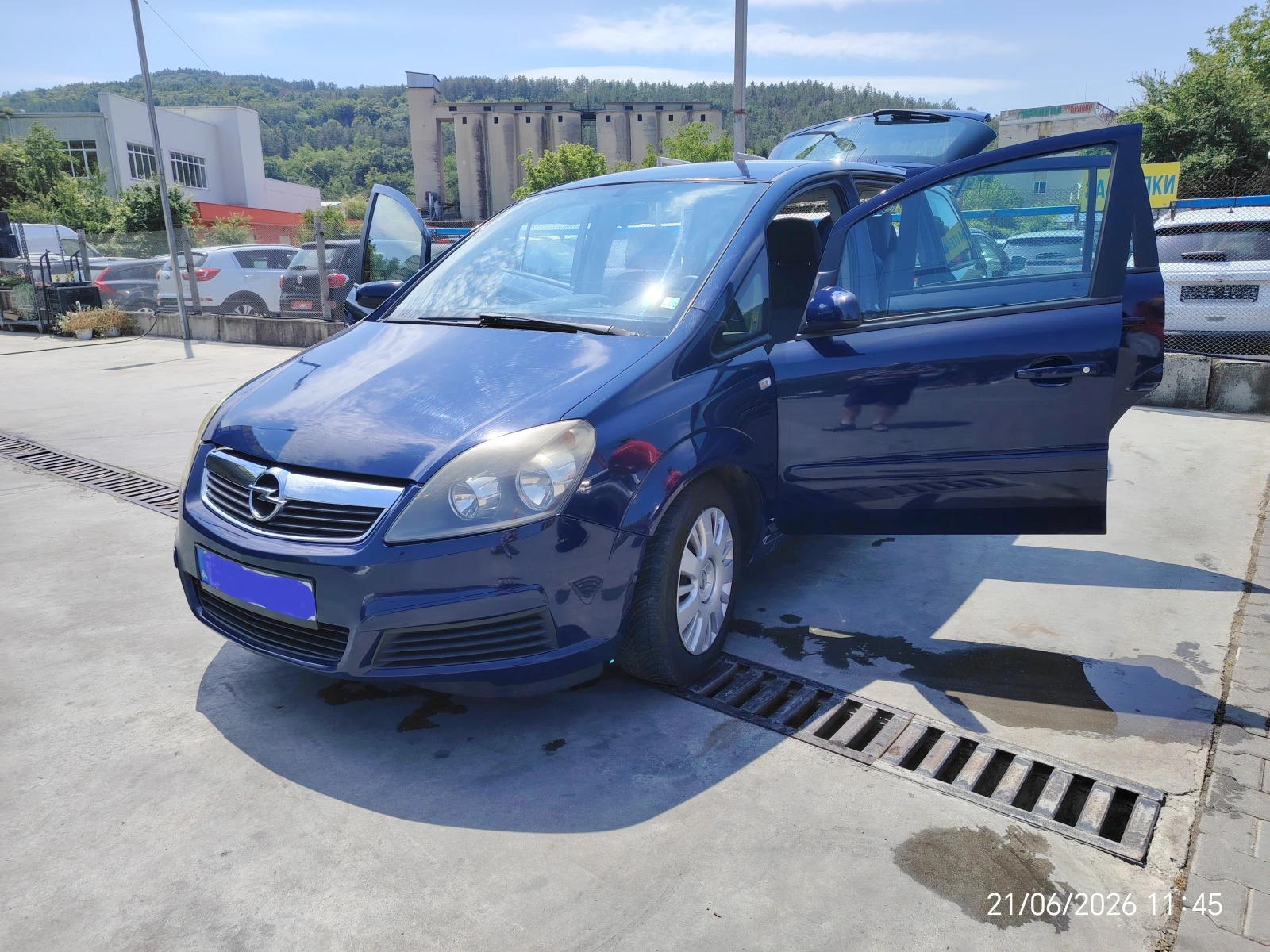 Opel Zafira B, снимка 2 - Автомобили и джипове - 56545220