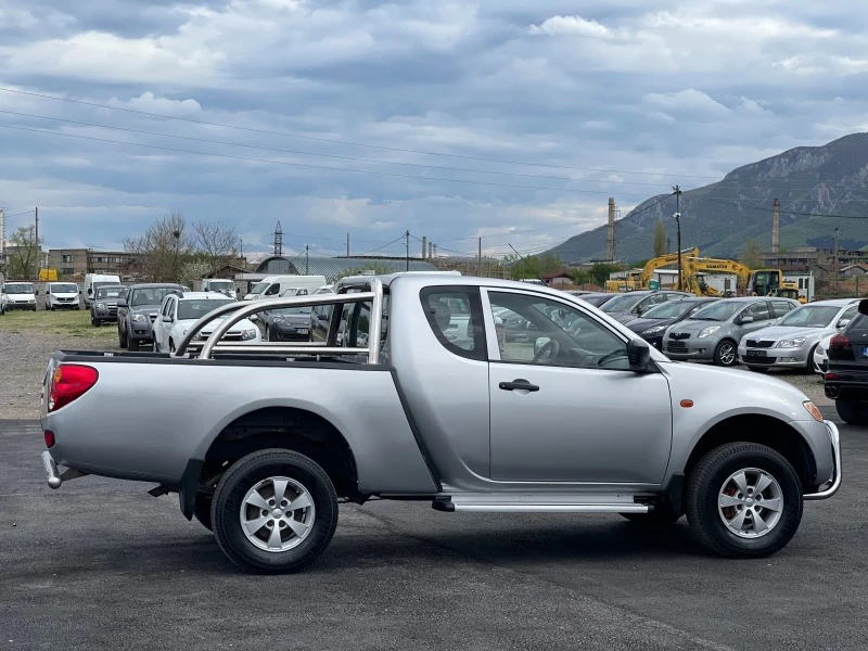 Mitsubishi L200 2.5Di-D Extra Cab 4x4, снимка 5 - Автомобили и джипове - 45116525