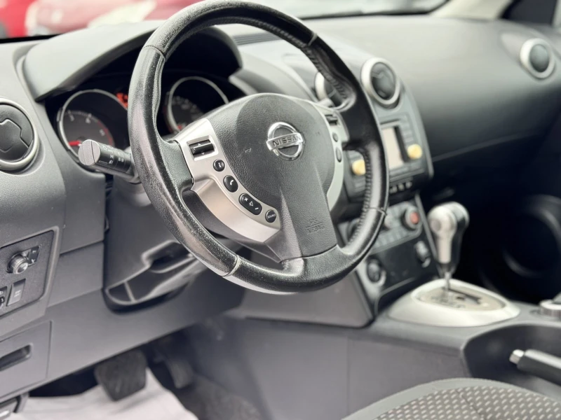 Nissan Qashqai 2.0DCI 4x4 AVTOMATIK, снимка 12 - Автомобили и джипове - 47280376