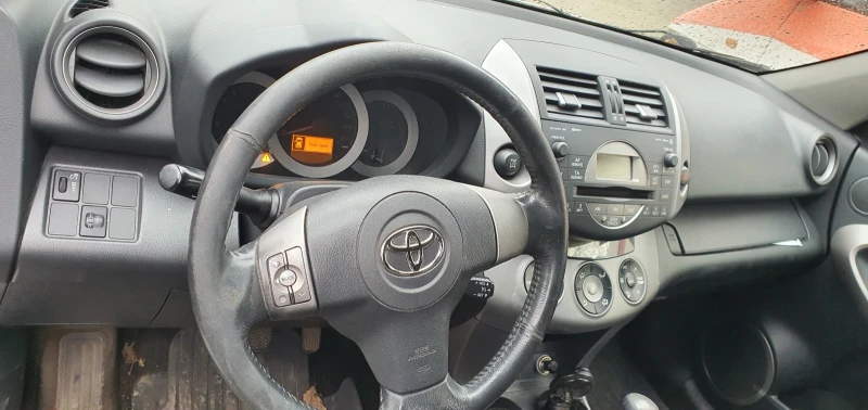 Toyota Rav4, снимка 4 - Автомобили и джипове - 53000466