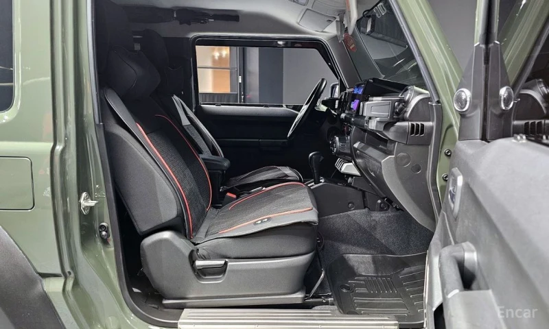 Suzuki Jimny, снимка 10 - Автомобили и джипове - 53271353