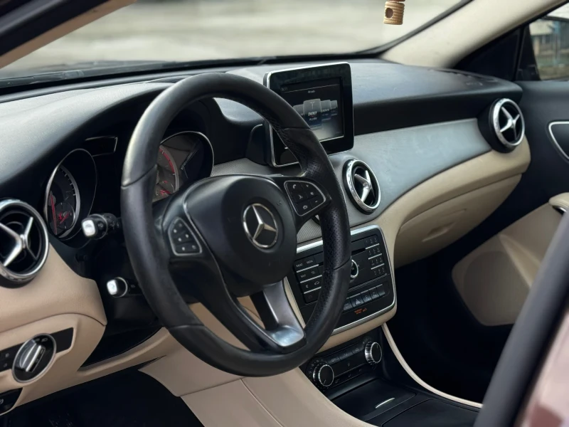 Mercedes-Benz GLA 200 CDI/ПАНОРАМА, снимка 12 - Автомобили и джипове - 53403216