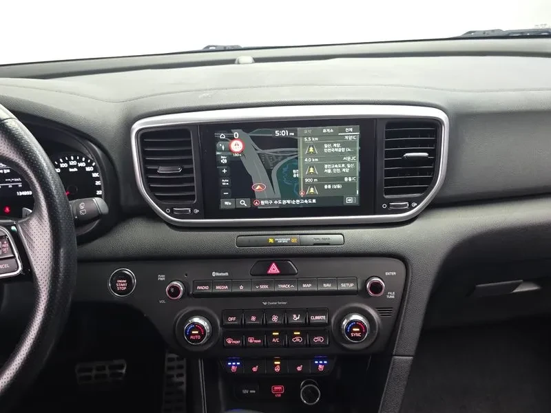 Kia Sportage Diesel 1.6 2Wd Prestige, снимка 14 - Автомобили и джипове - 56287200