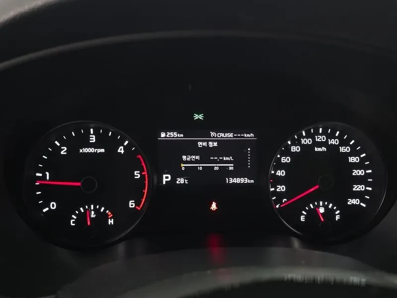 Kia Sportage Diesel 1.6 2Wd Prestige, снимка 8 - Автомобили и джипове - 56287200