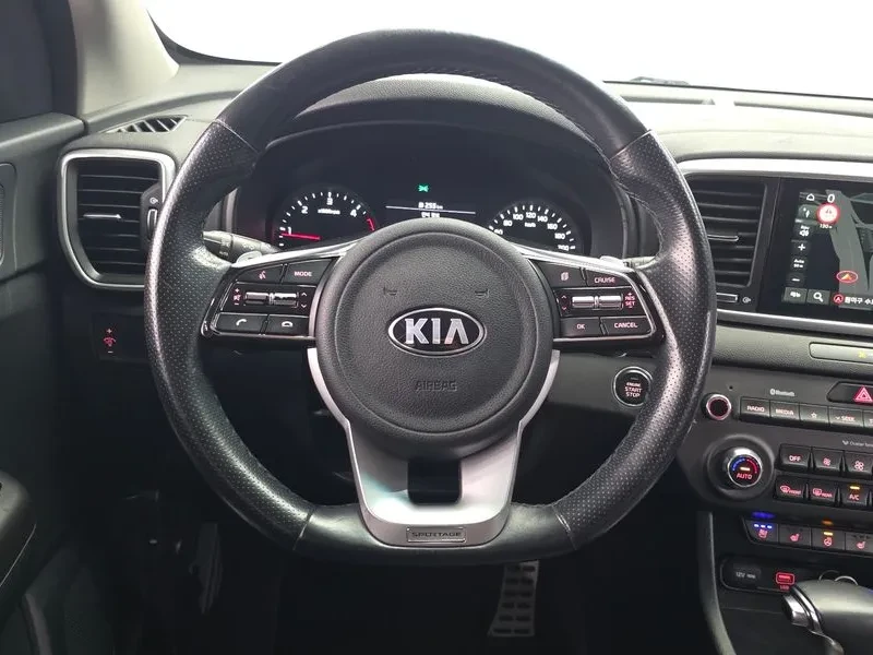 Kia Sportage Diesel 1.6 2Wd Prestige, снимка 13 - Автомобили и джипове - 56287200