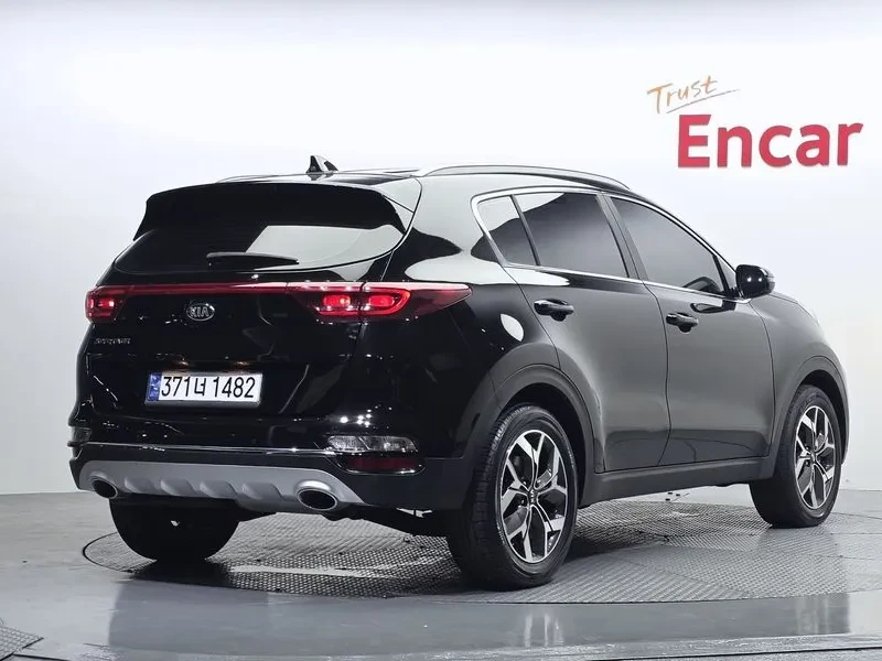 Kia Sportage Diesel 1.6 2Wd Prestige, снимка 2 - Автомобили и джипове - 56287200