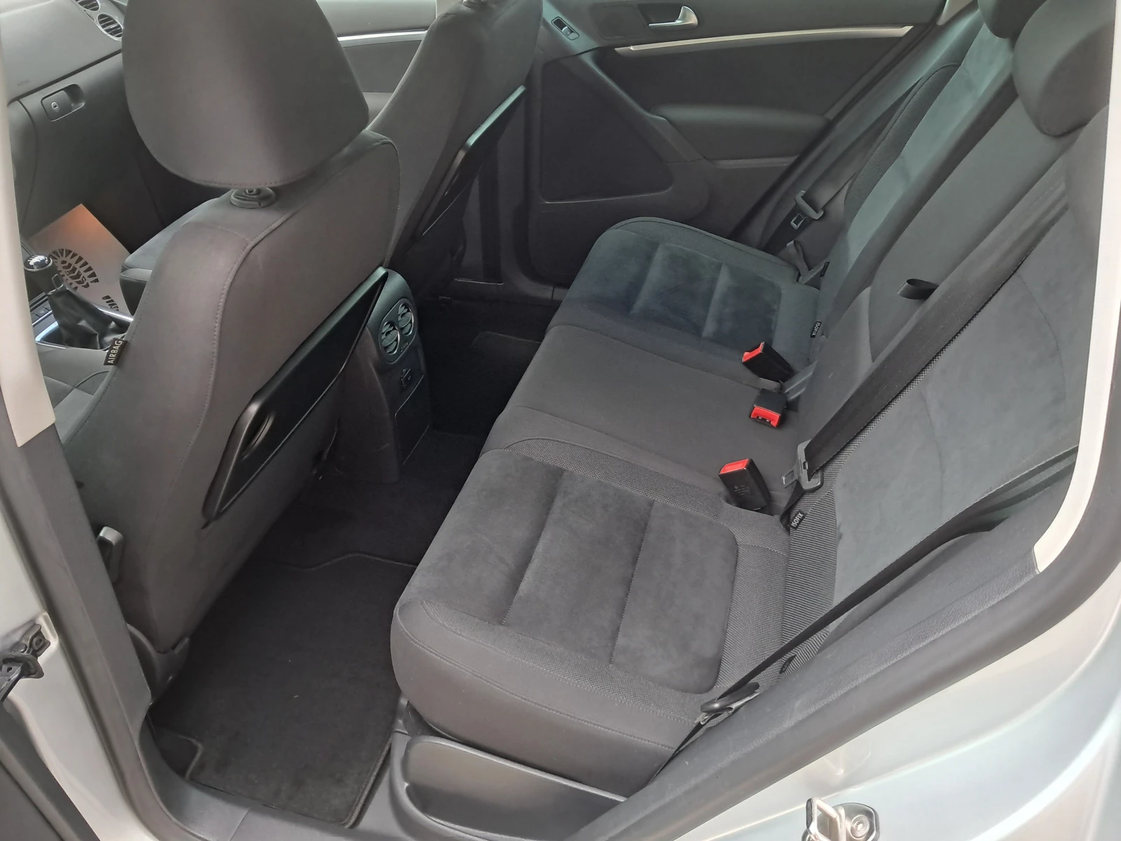 VW Tiguan 2.0TDi-4Motion-83000 км - изображение 8