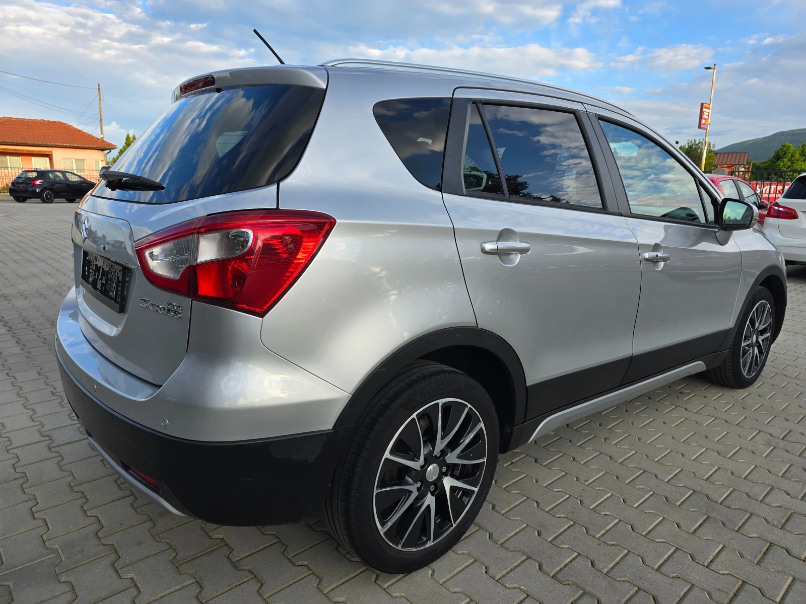 Suzuki SX4 S-Cross 1.6 Di-D, 120к.с., 6 ск., Парктроник, Keyless! - изображение 3