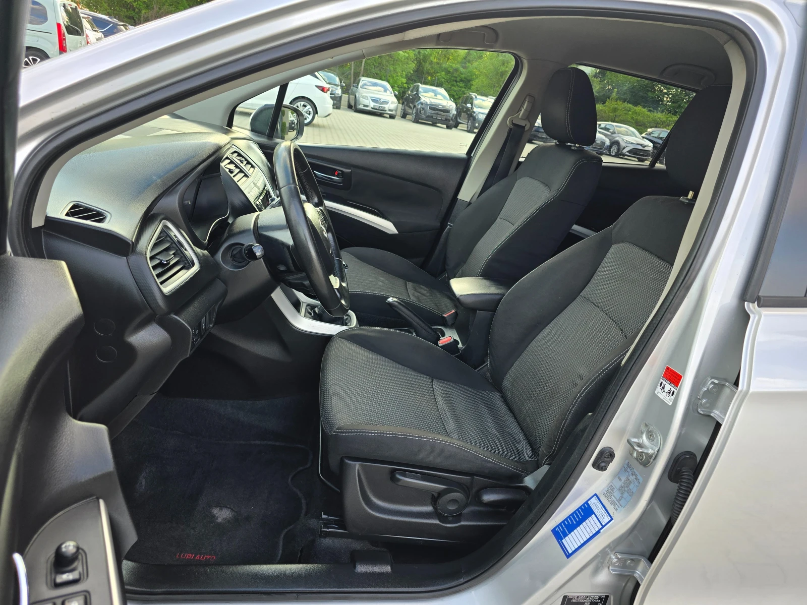 Suzuki SX4 S-Cross 1.6 Di-D, 120к.с., 6 ск., Парктроник, Keyless! - изображение 8