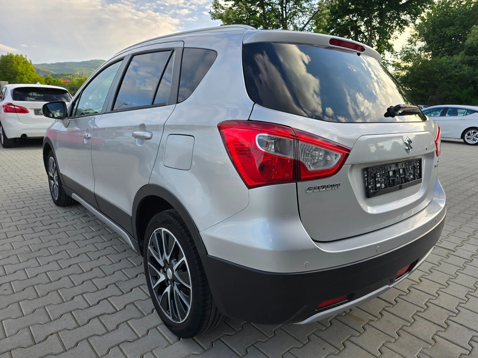 Suzuki SX4 S-Cross 1.6 Di-D, 120к.с., 6 ск., Парктроник, Keyless! - изображение 5