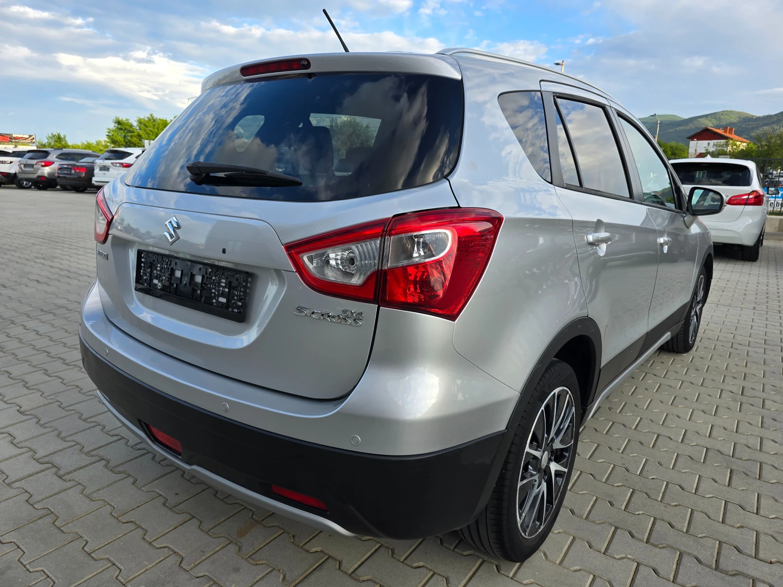 Suzuki SX4 S-Cross 1.6 Di-D, 120к.с., 6 ск., Парктроник, Keyless! - изображение 4