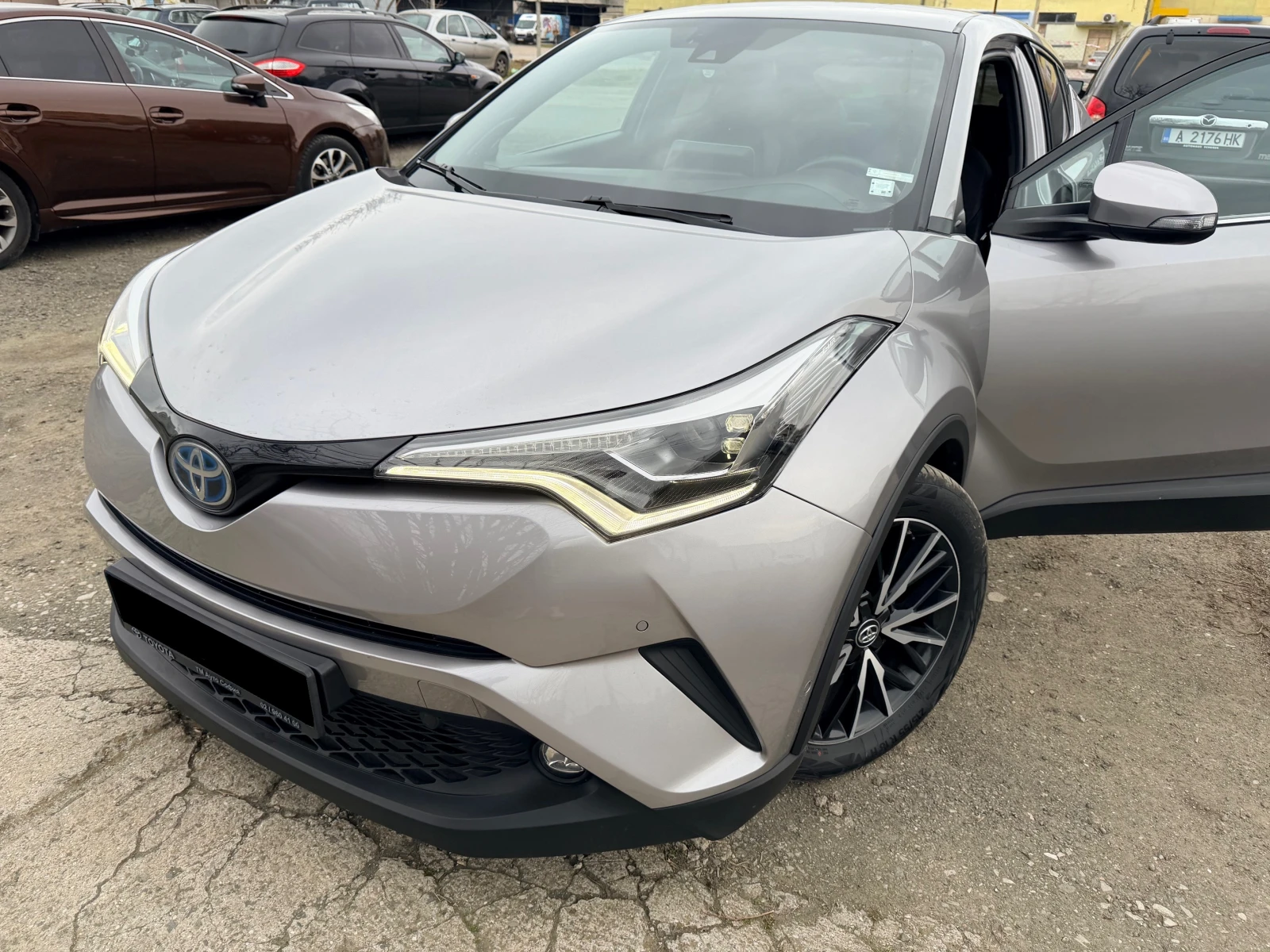 Toyota C-HR сменена хибридна батерия, снимка 4 - Автомобили и джипове - 53913057