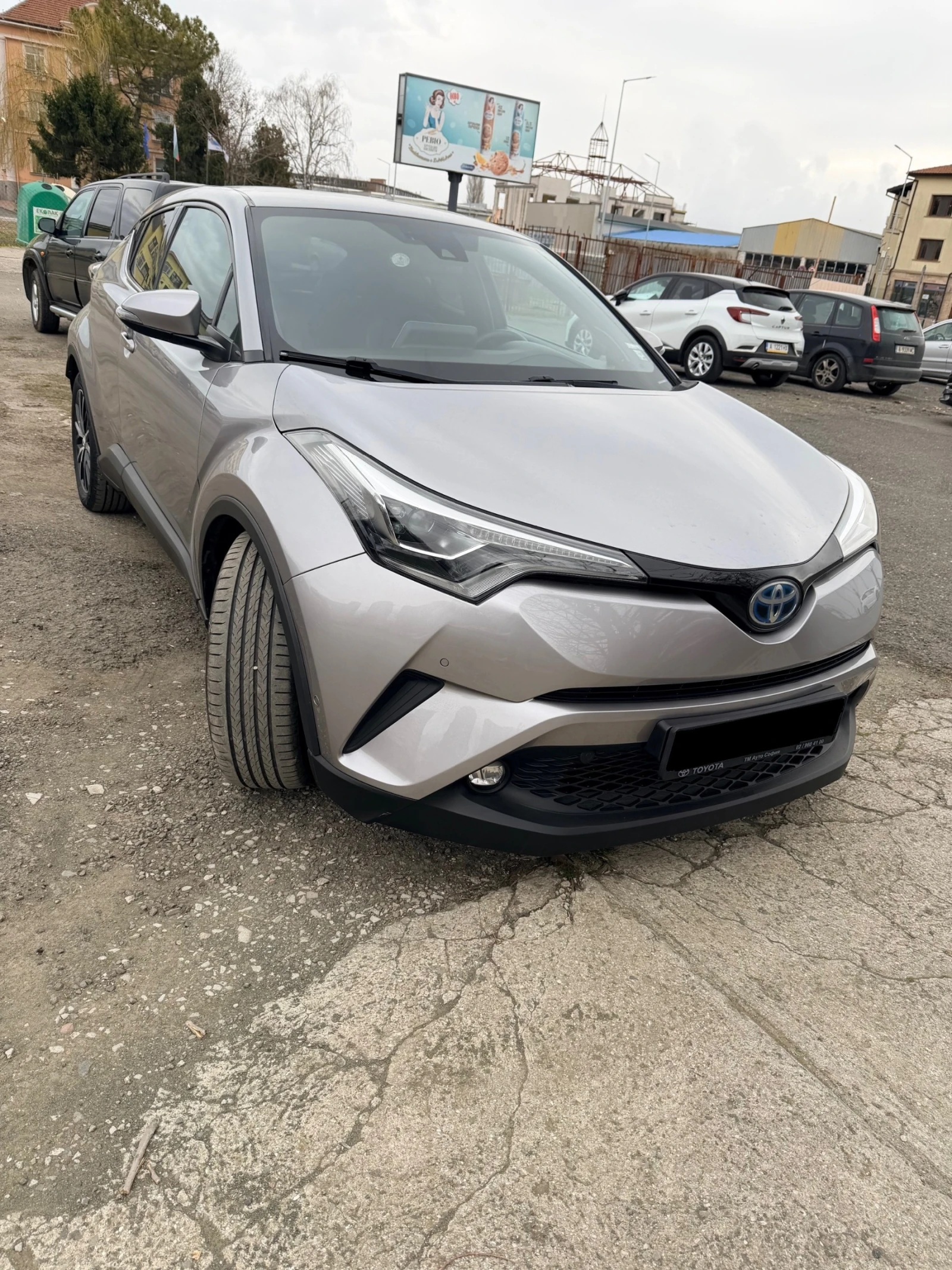 Toyota C-HR сменена хибридна батерия, снимка 2 - Автомобили и джипове - 53913057