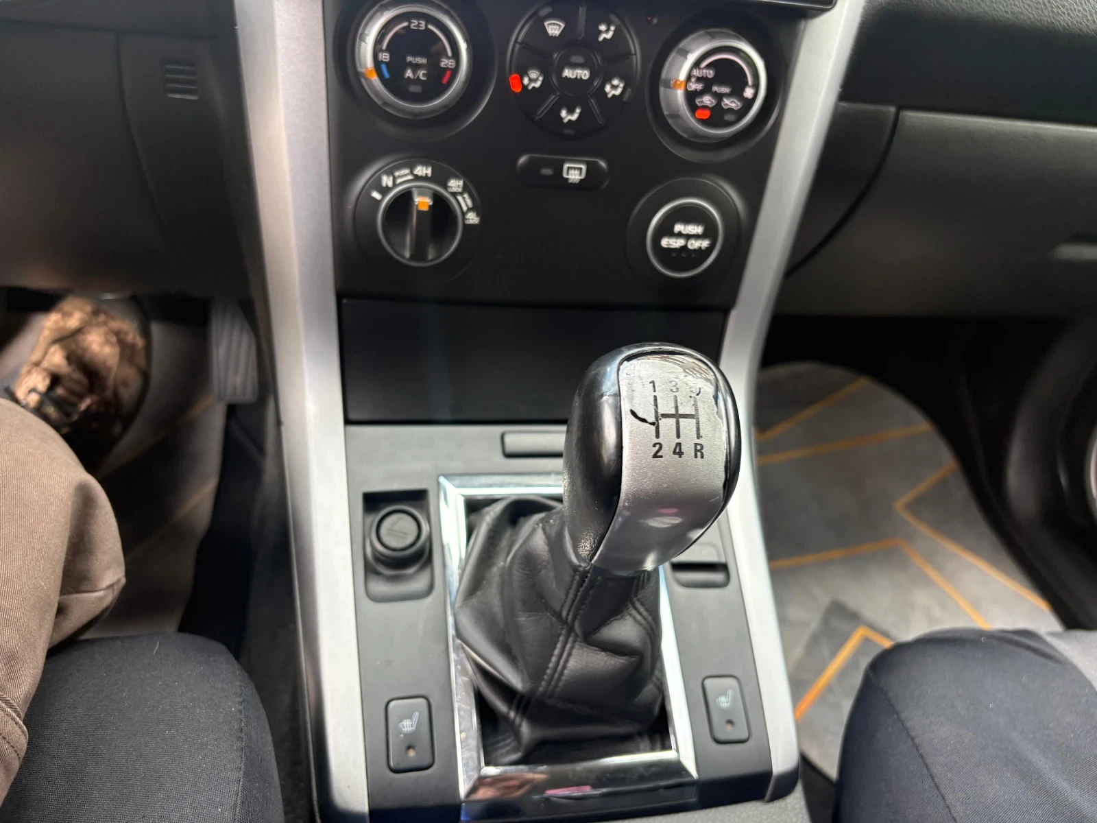 Suzuki Grand vitara, снимка 15 - Автомобили и джипове - 54893273