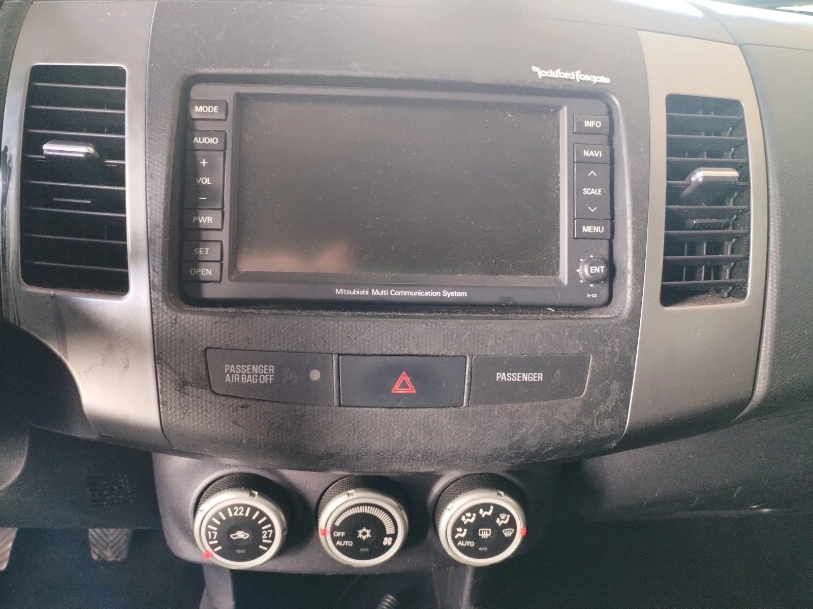 Mitsubishi Outlander 2.2, снимка 9 - Автомобили и джипове - 55117127