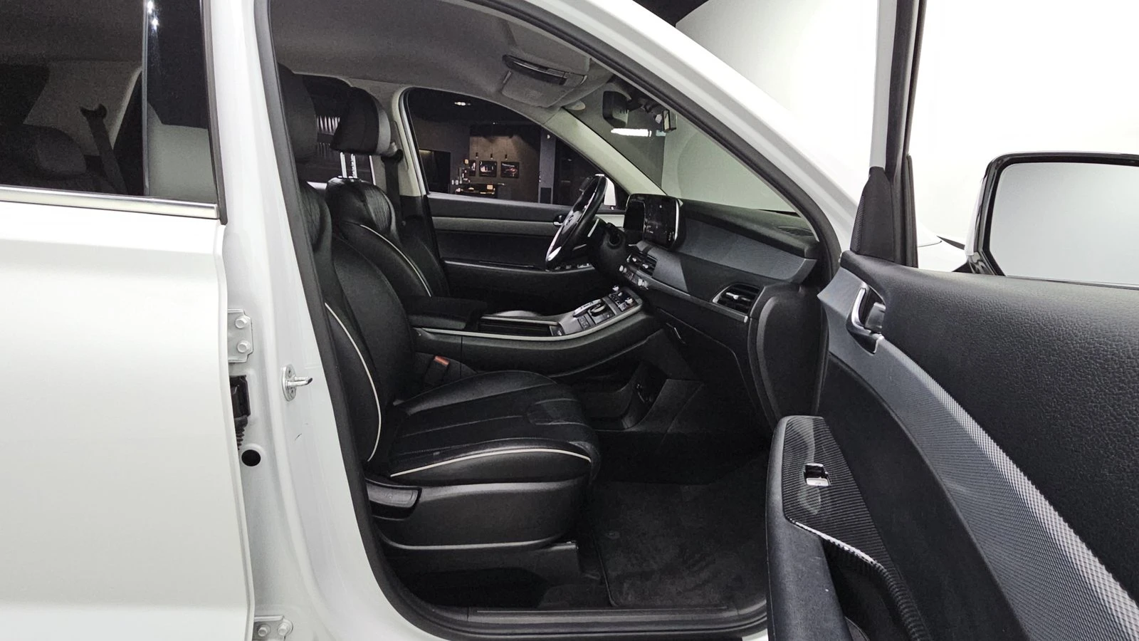 Hyundai Palisade 3.8* ОБДУХВАНЕ* KEYLESS* ПОДГРЕВ ВОЛАН* КРАЙНА ЦЕН, снимка 12 - Автомобили и джипове - 55318965