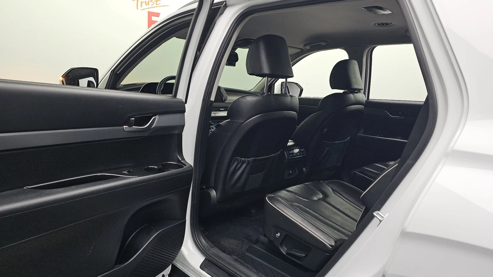 Hyundai Palisade 3.8* ОБДУХВАНЕ* KEYLESS* ПОДГРЕВ ВОЛАН* КРАЙНА ЦЕН, снимка 11 - Автомобили и джипове - 55318965