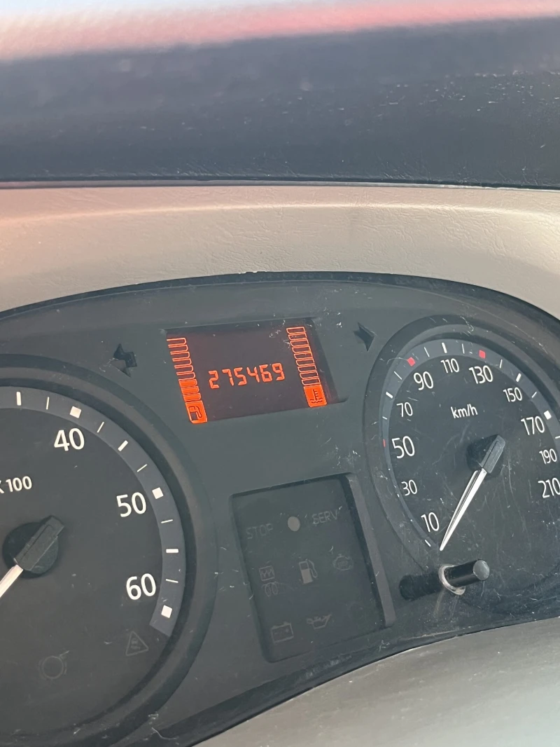 Renault Trafic 2.0, снимка 9 - Бусове и автобуси - 52490989