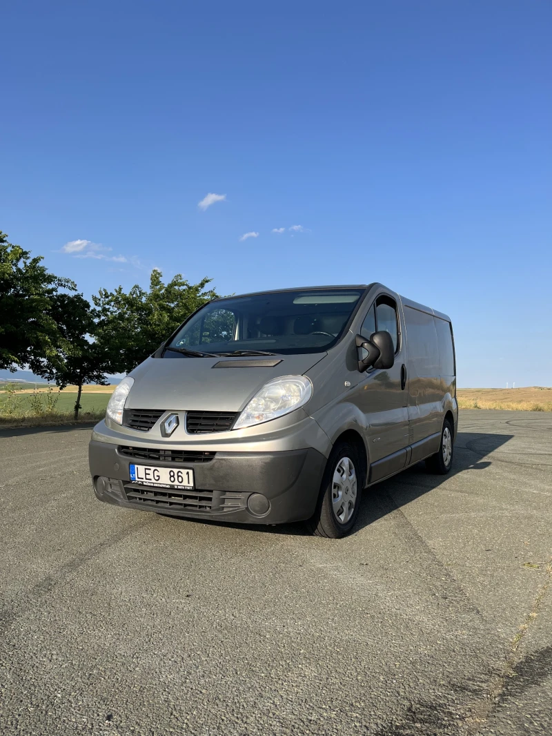 Renault Trafic 2.0, снимка 5 - Бусове и автобуси - 52490989