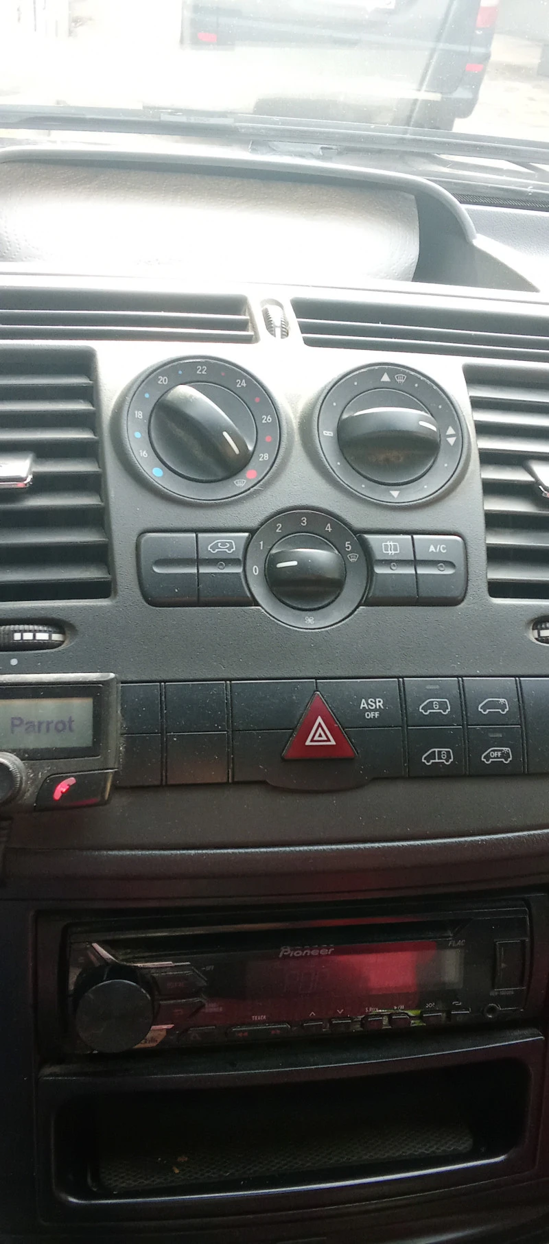 Mercedes-Benz Vito, снимка 7 - Бусове и автобуси - 53836466