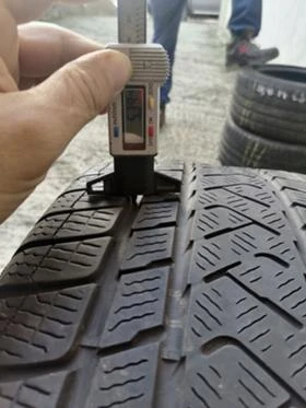 Гуми Зимни 275/40R19, снимка 5