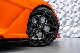 Lamborghini Revuelto  Arancio Apodis, снимка 7