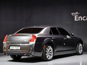 Chrysler 300c - 10291 € / 20127.45 лв. - 92555456 2