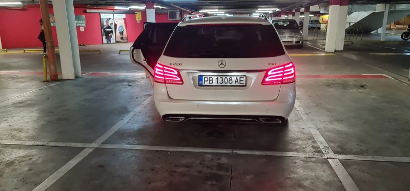 Mercedes-Benz E 220 220CD?, снимка 3 - Автомобили и джипове - 47709500