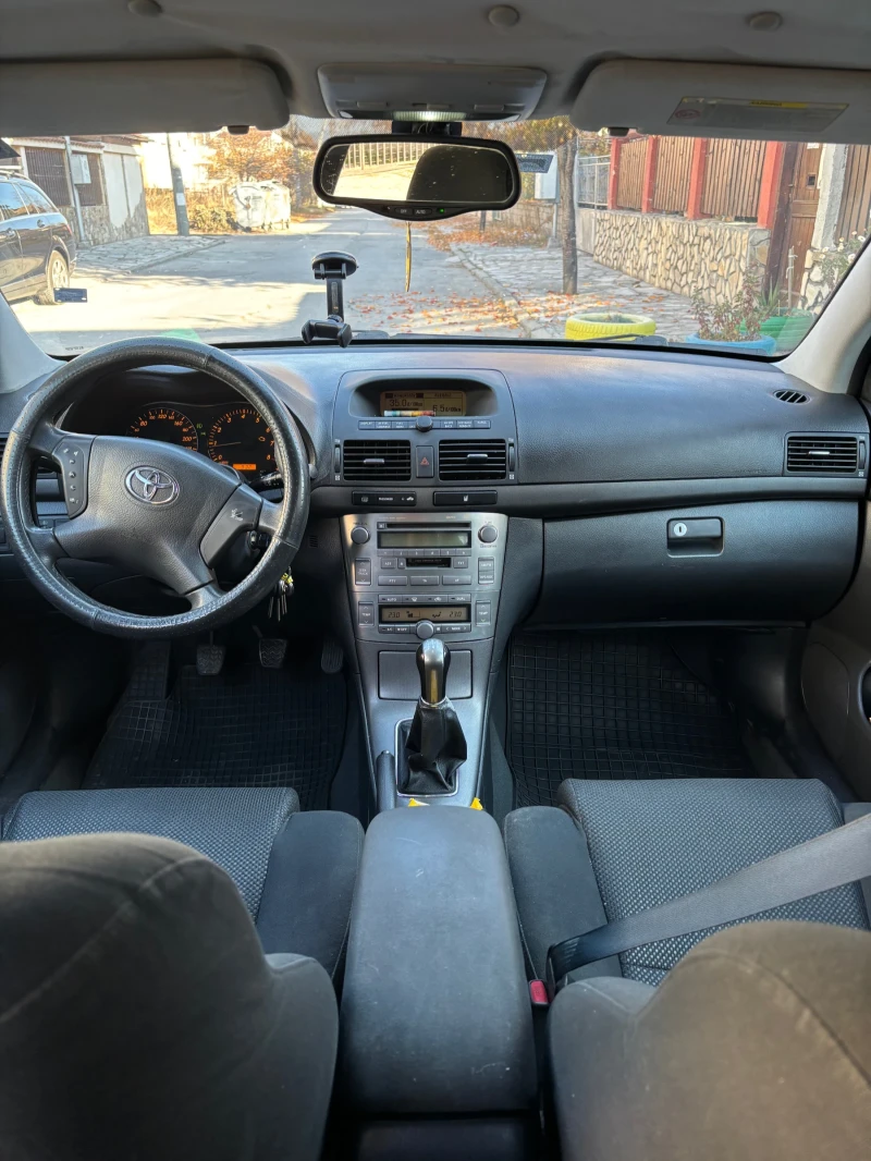 Toyota Avensis 1.8 , снимка 7 - Автомобили и джипове - 47928412