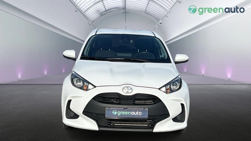 Toyota Yaris 1.5i, снимка 5 - Автомобили и джипове - 48444827