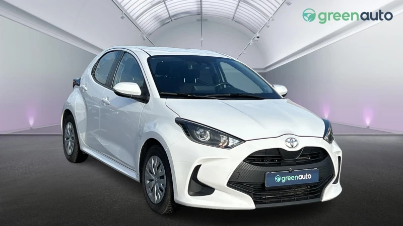 Toyota Yaris 1.5i, снимка 8 - Автомобили и джипове - 48444827